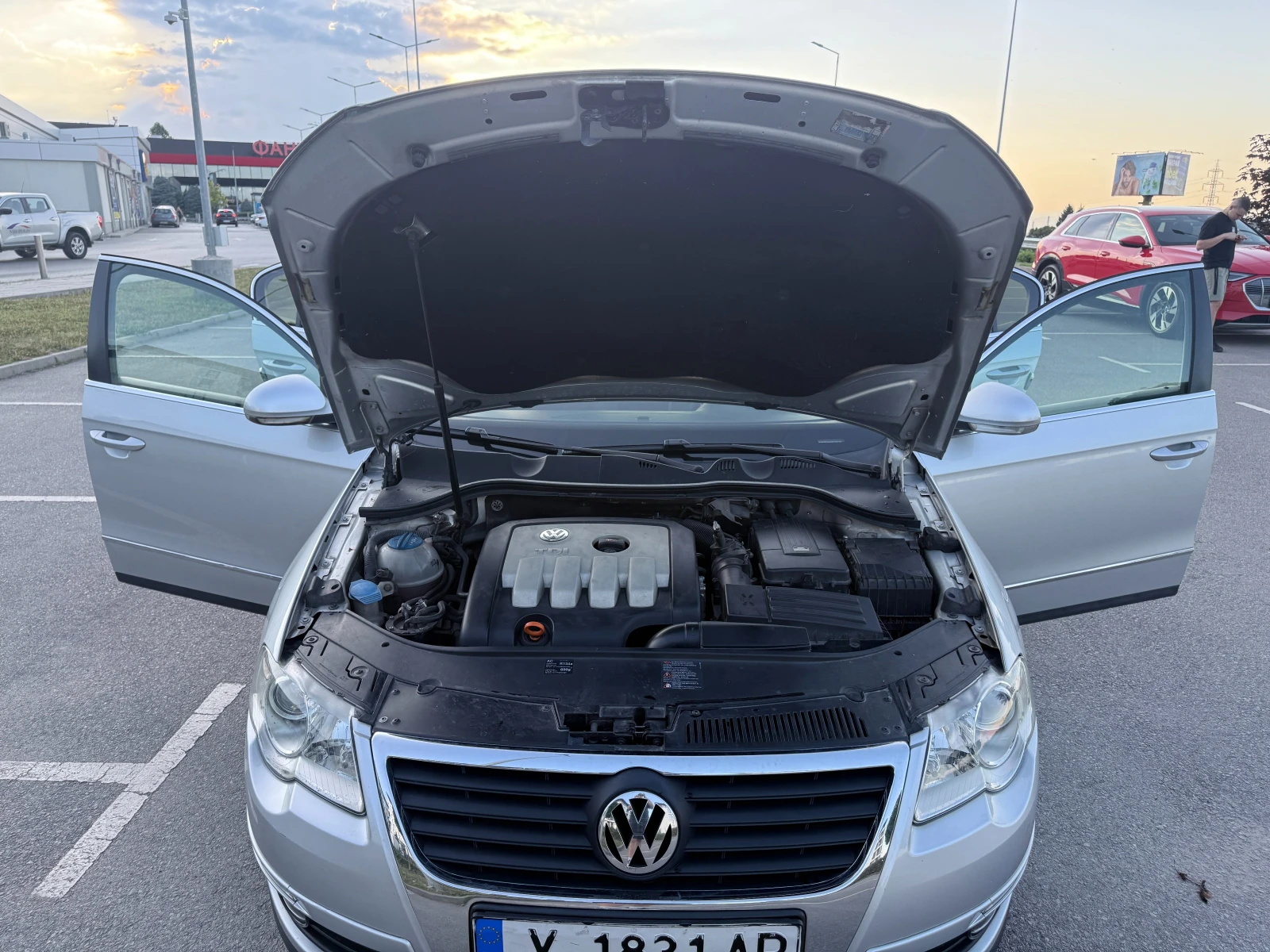 VW Passat 2.0 TDI, снимка 14 - Автомобили и джипове - 55148398