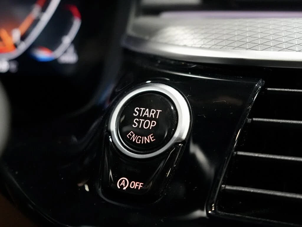 BMW 530 АвтоКредит* (ЦЕНА ДО БГ)530i xDrive Sedan AWD, снимка 11 - Автомобили и джипове - 54073193