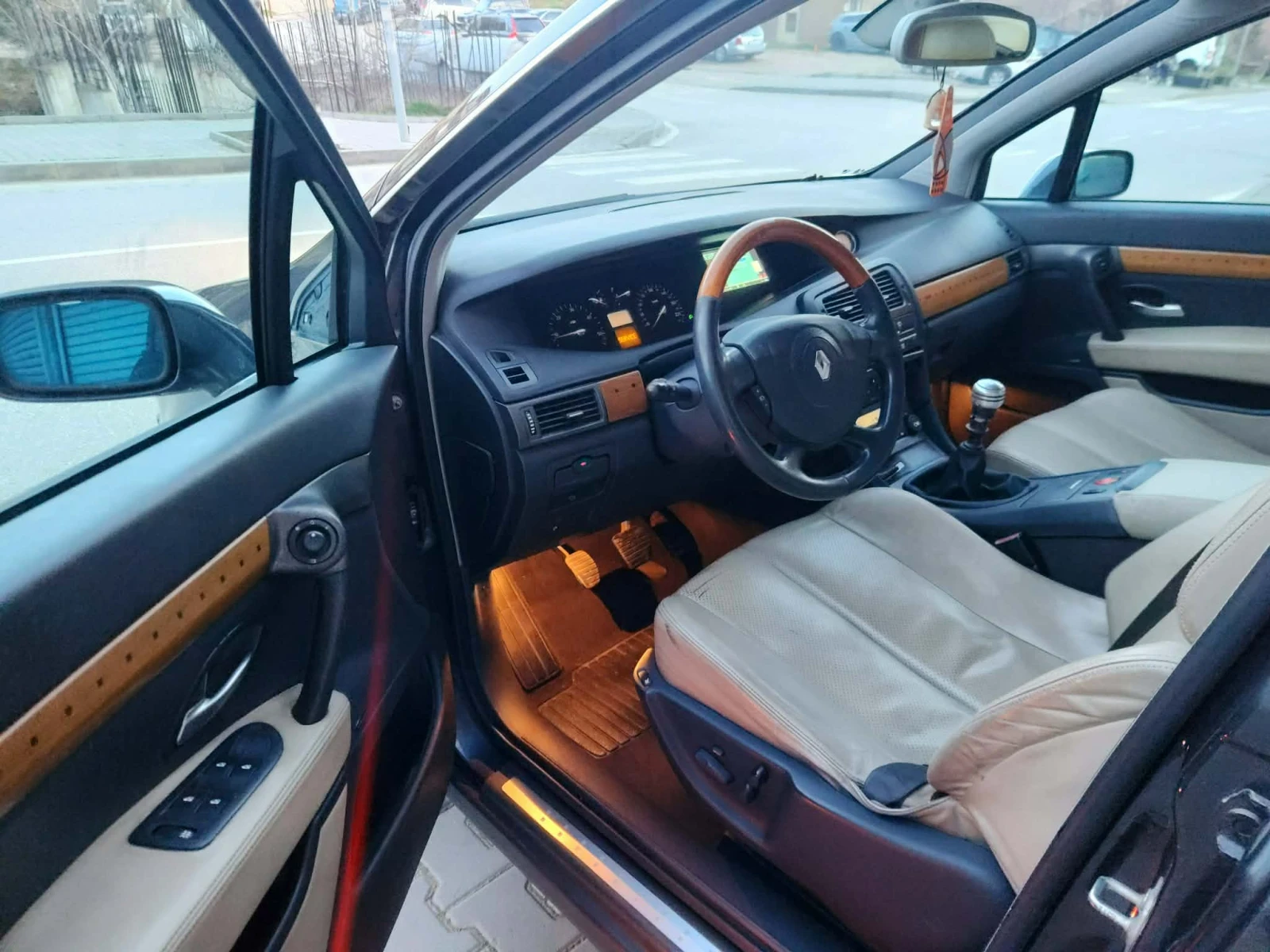 Renault Vel satis, снимка 7 - Автомобили и джипове - 54270053