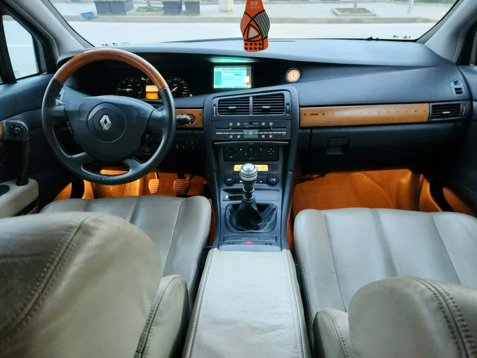 Renault Vel satis, снимка 11 - Автомобили и джипове - 54270053