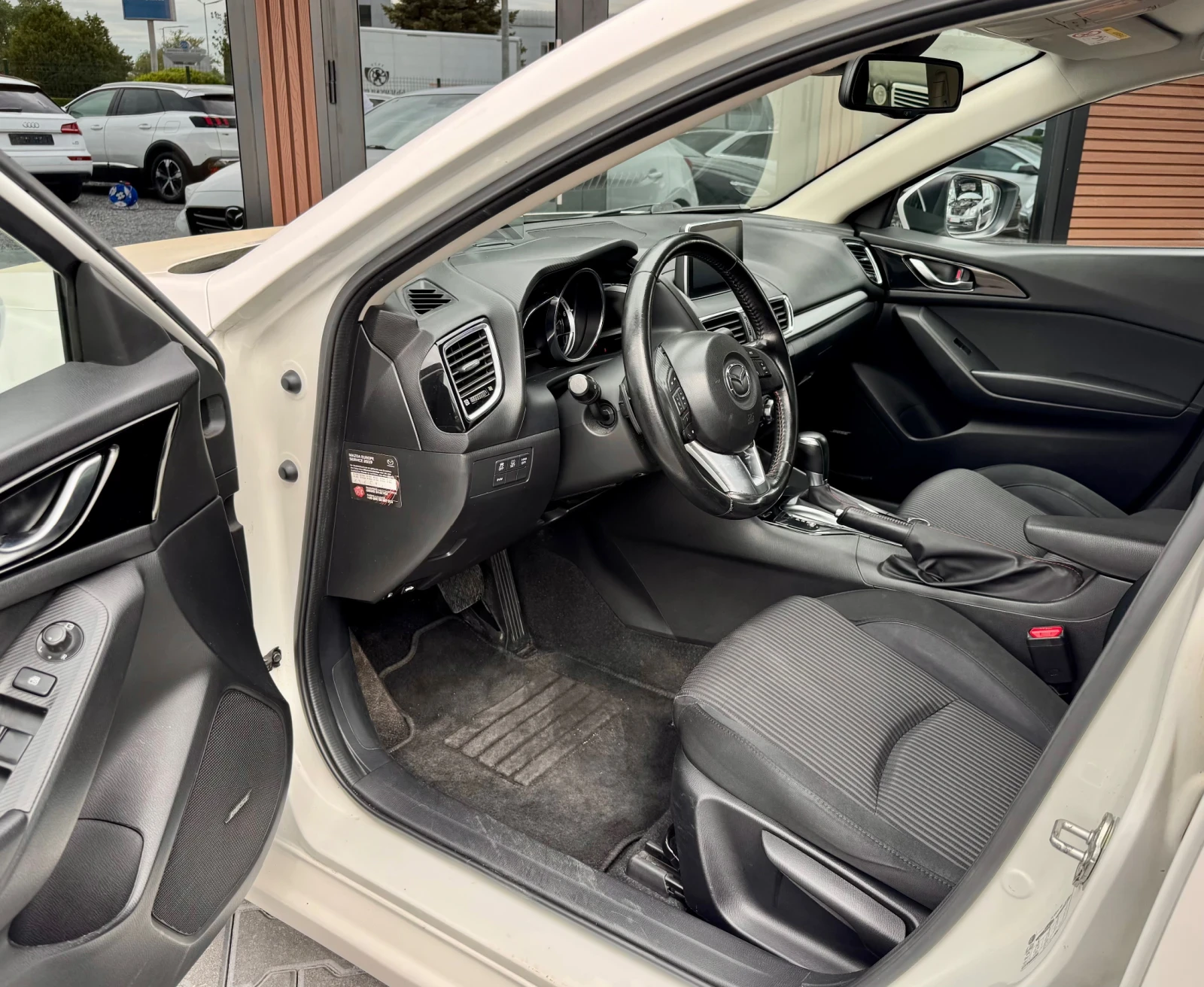 Mazda 3 2.2 SKYACTIV-D* Head up* Bose* Keyless | Mobile.bg � ����������� 8