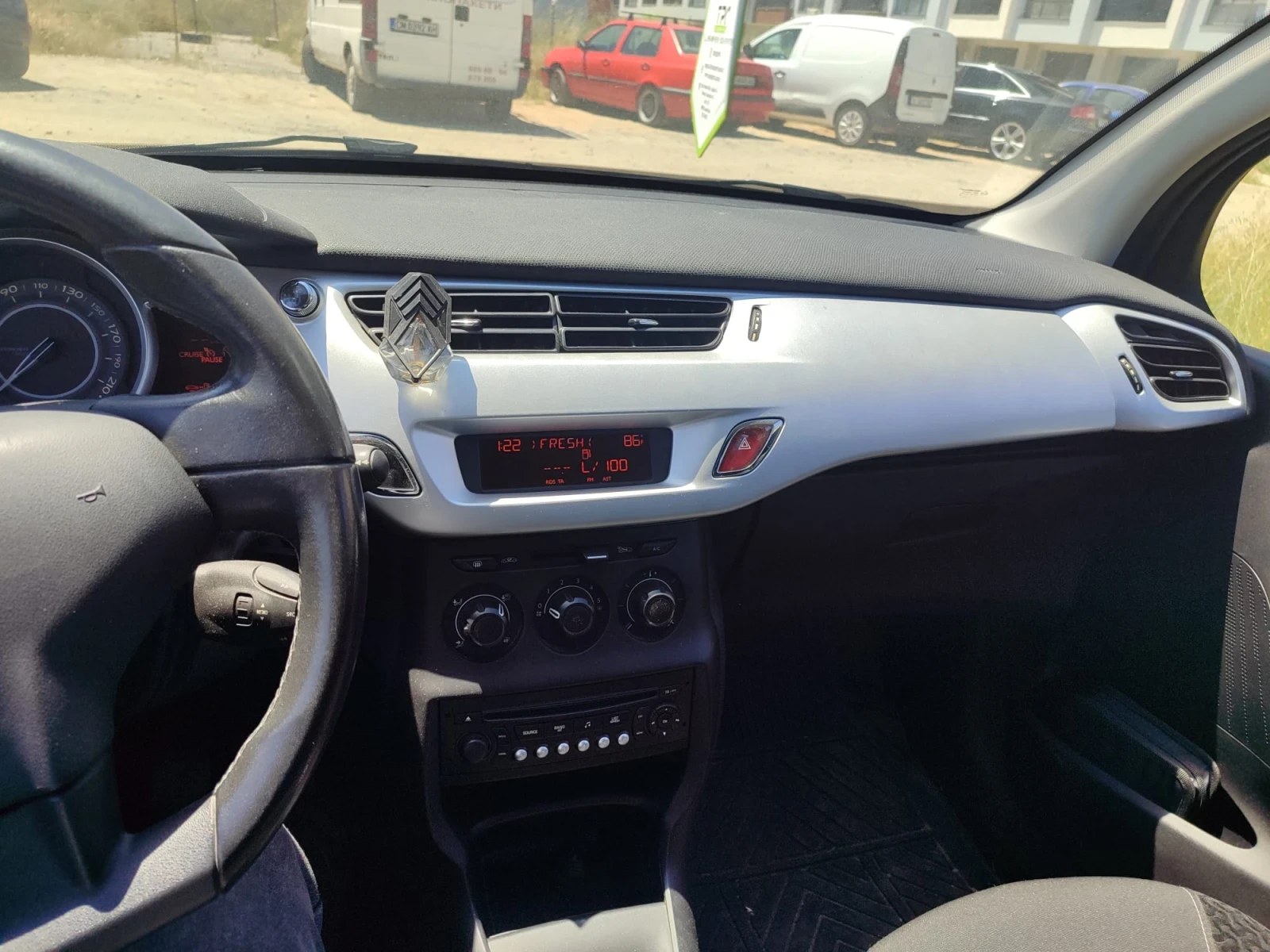 Citroen C3, снимка 7 - Автомобили и джипове - 54873554