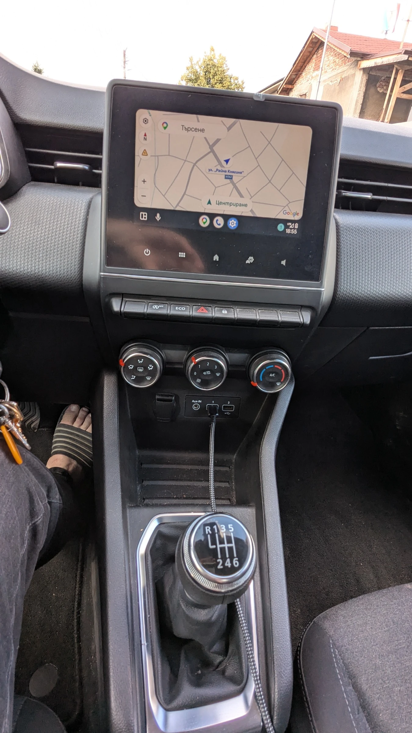 Renault Clio, снимка 9 - Автомобили и джипове - 54998696