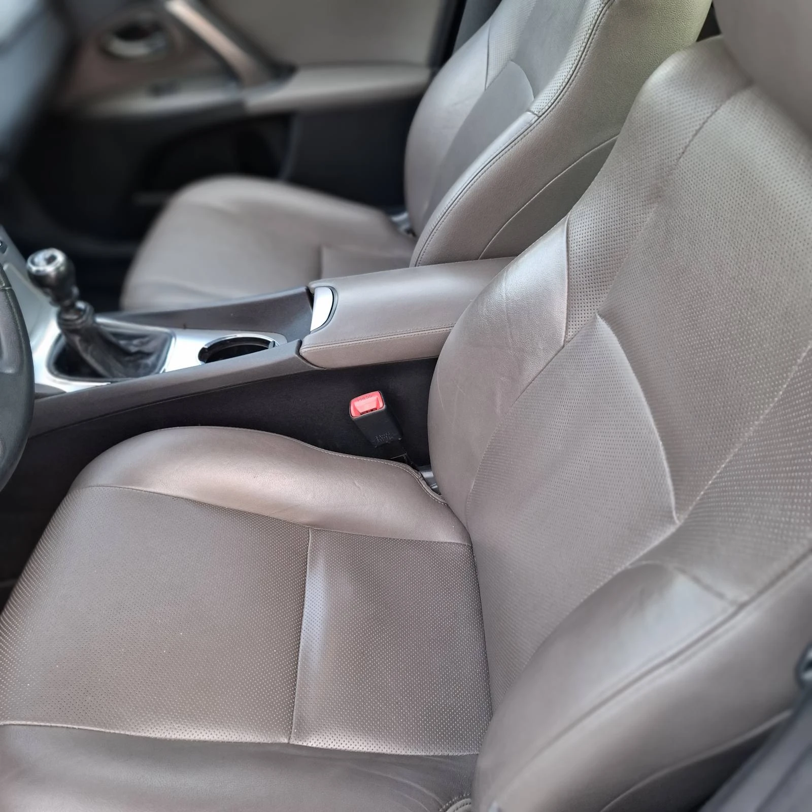 Toyota Avensis, снимка 7 - Автомобили и джипове - 55061220
