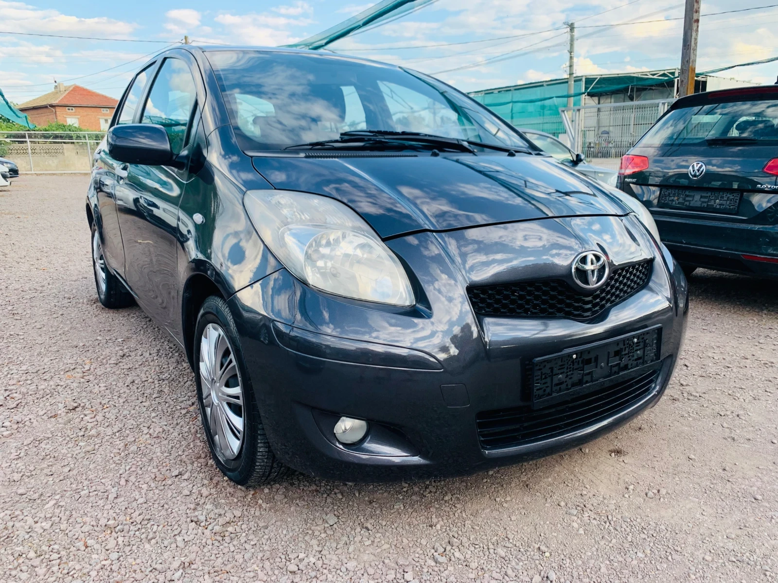 Toyota Yaris 1.4d Face 6 скорости, снимка 3 - Автомобили и джипове - 55418556