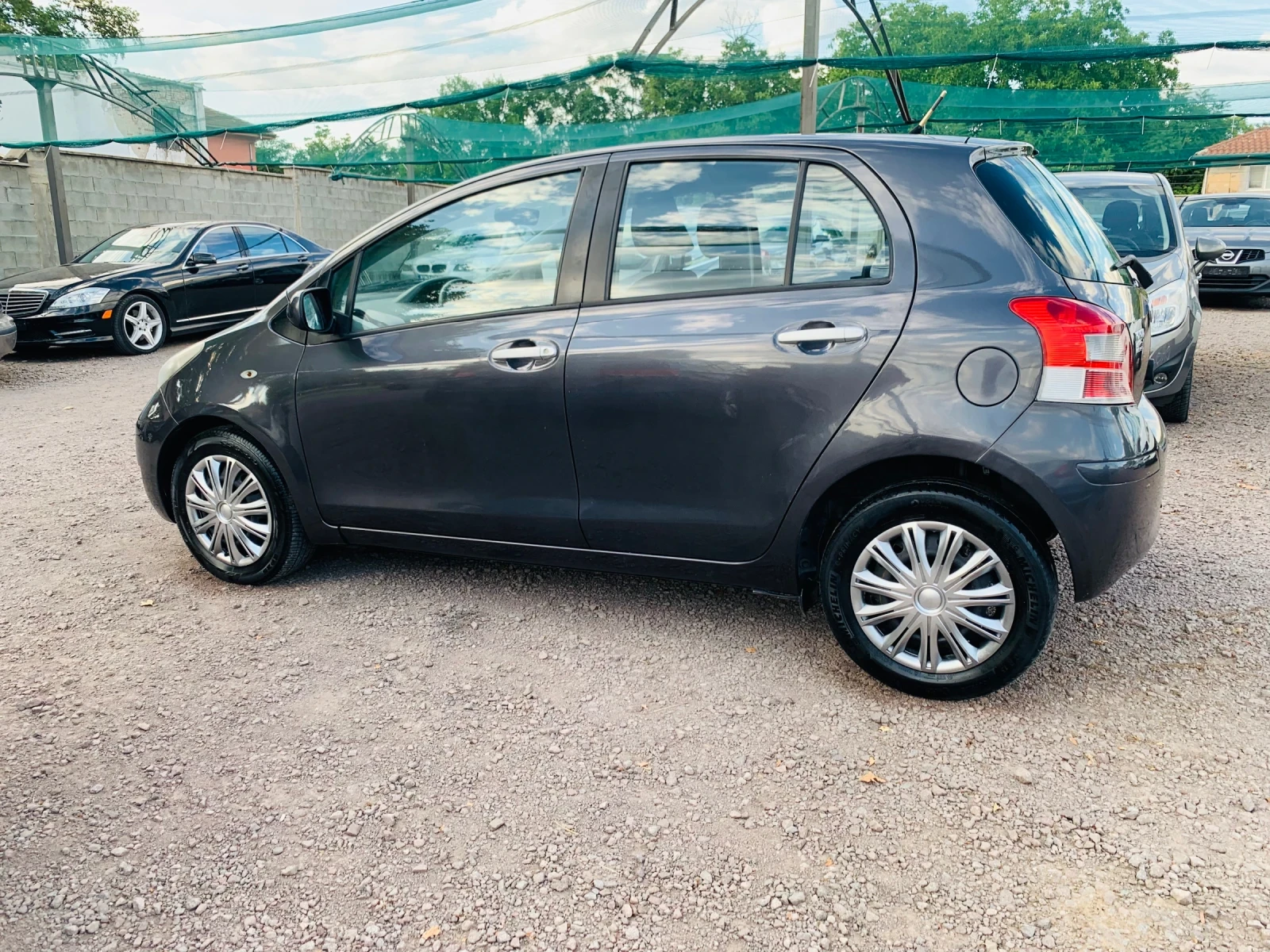 Toyota Yaris 1.4d Face 6 скорости, снимка 4 - Автомобили и джипове - 55418556