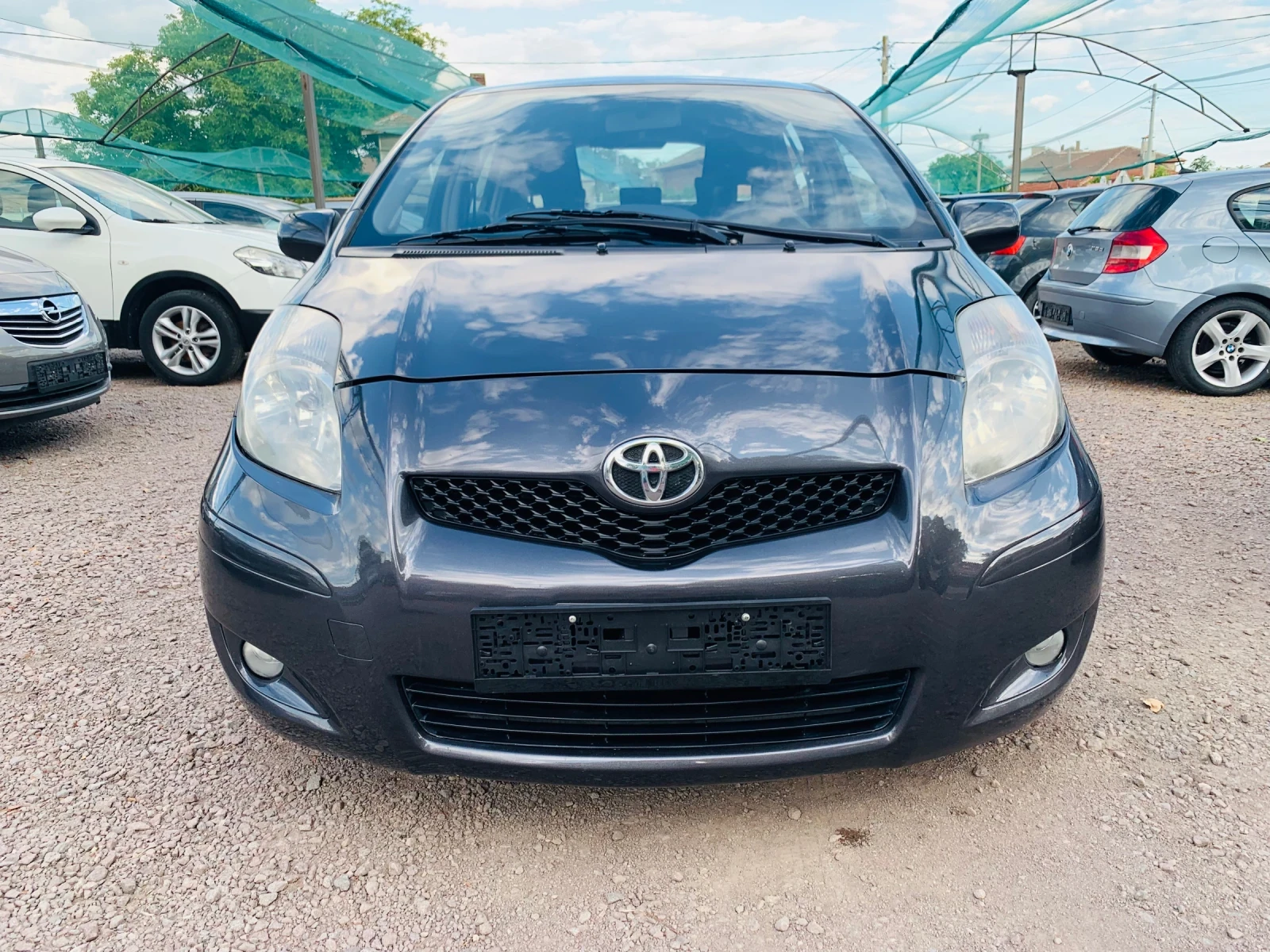 Toyota Yaris 1.4d Face 6 скорости, снимка 2 - Автомобили и джипове - 55418556