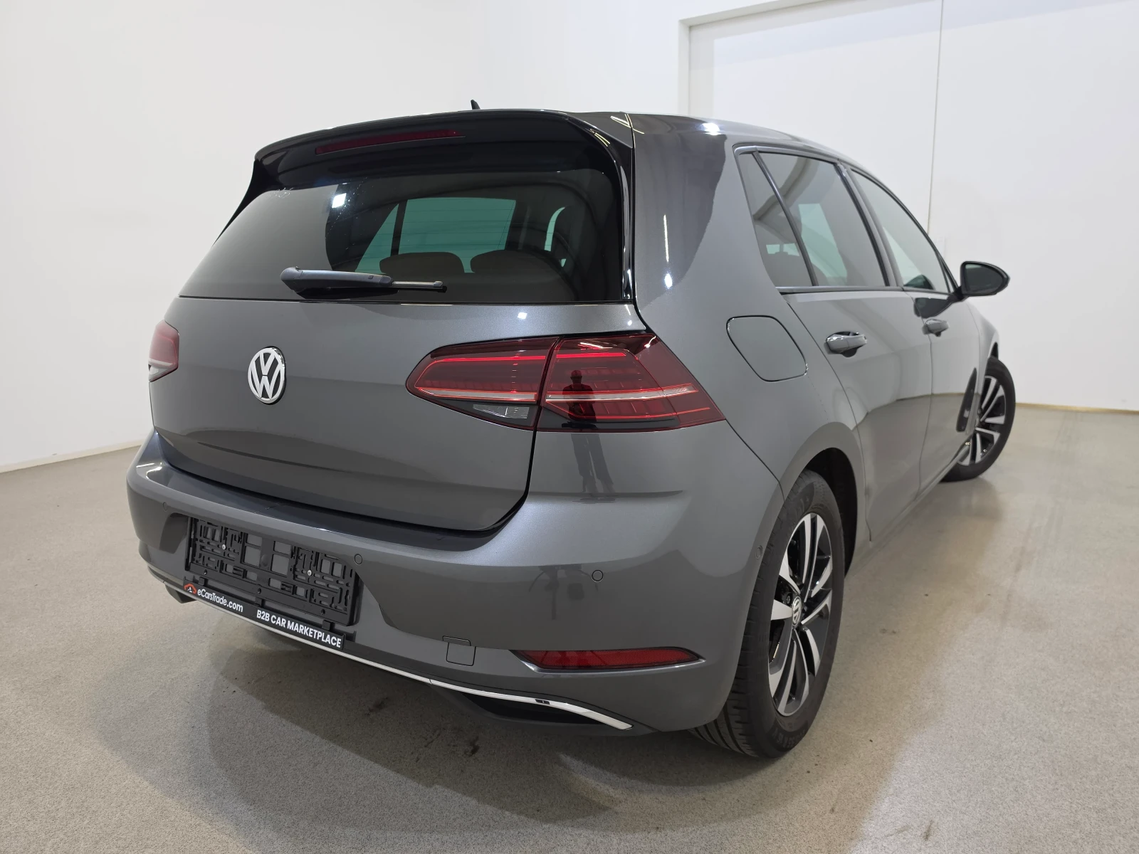 VW Golf 1.5 TSI United 150 к.с  Камера/ Нави, снимка 5 - Автомобили и джипове - 55645545