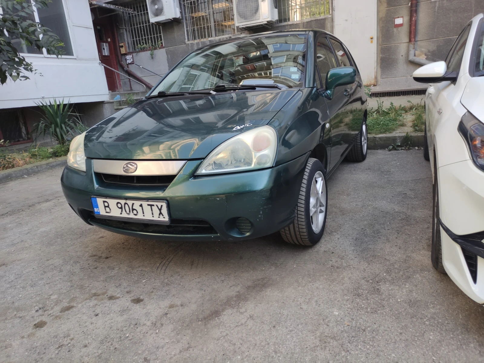 Suzuki Liana, снимка 3 - Автомобили и джипове - 55736205