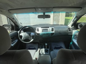 Toyota Hilux 3.0, снимка 9 - Автомобили и джипове - 45624011