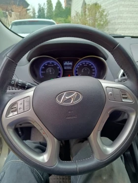 Обява за продажба на Hyundai IX35 Premium 4x4 ~17 999 лв. - изображение 8
