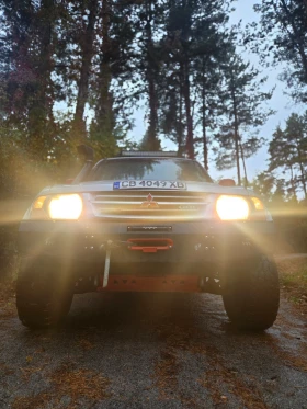 Обява за продажба на Mitsubishi Pajero Окачване, брони, лед барове, и други  ~16 000 лв. - изображение 2 | Auto.bg Обява за продажба на Mitsubishi Pajero Окачване, брони, лед барове, и други  ~16 000 лв. - изображение 2