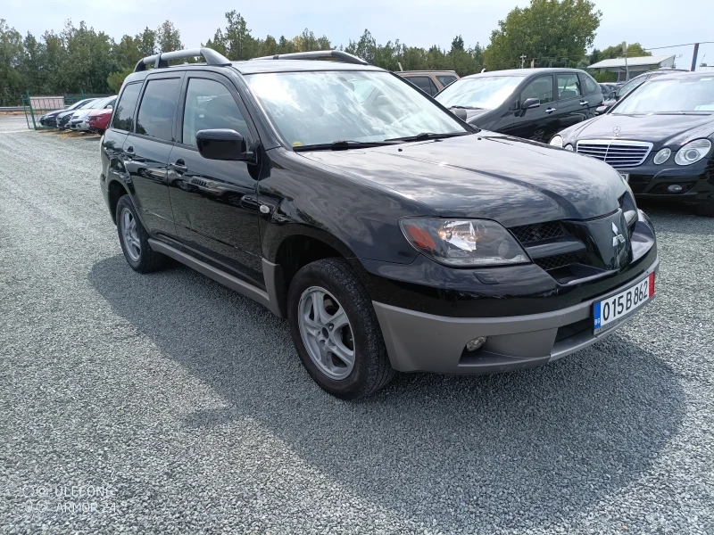 Mitsubishi Outlander 2.0 бензин , снимка 2 - Автомобили и джипове - 47040008