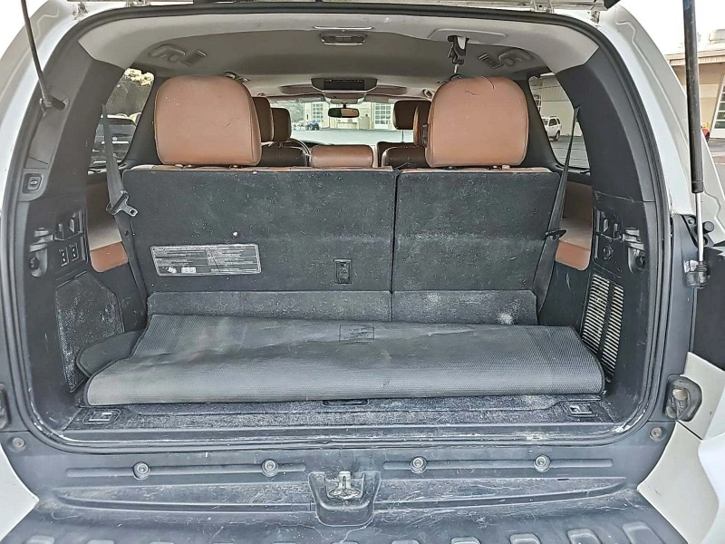 Toyota Sequoia Platinum* 5.7 Hemi* JBL* 7места* от представителст, снимка 12 - Автомобили и джипове - 48887065