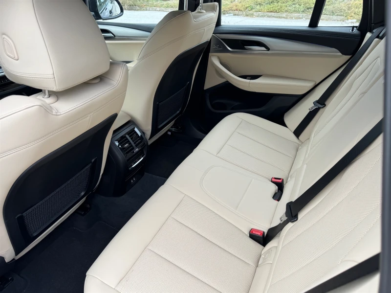 BMW X3 xDrive20d, снимка 17 - Автомобили и джипове - 50878974
