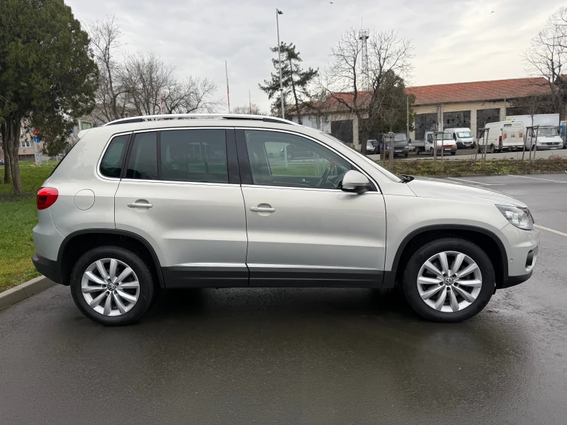 VW Tiguan VW Tiguan 2.0TDI* DSG* 4MOTION* FACE* LED* NAVI* П, снимка 7 - Автомобили и джипове - 52969457