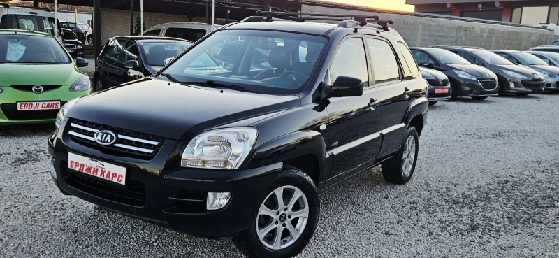 Kia Sportage 2.0i* 4X4* Полукожа* Подгрев , снимка 3 - Автомобили и джипове - 52938768