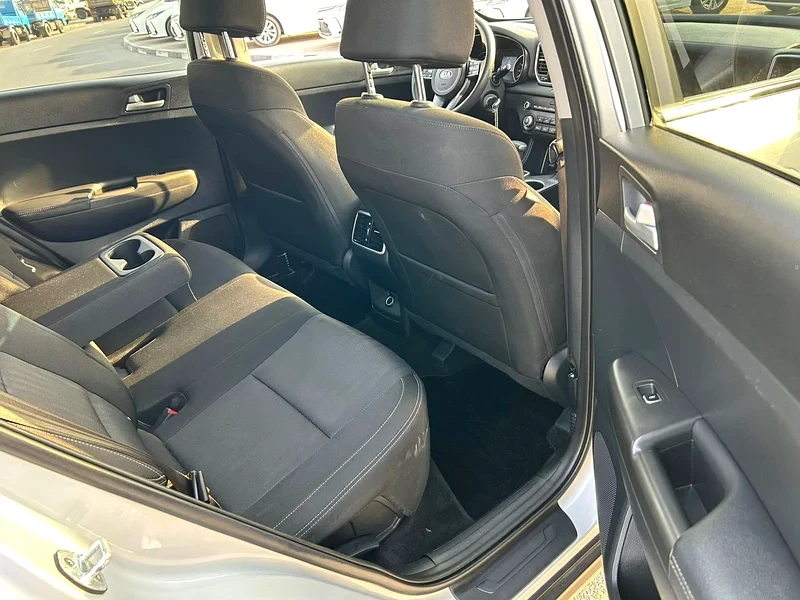 Kia Sportage 2.4 - изображение 4