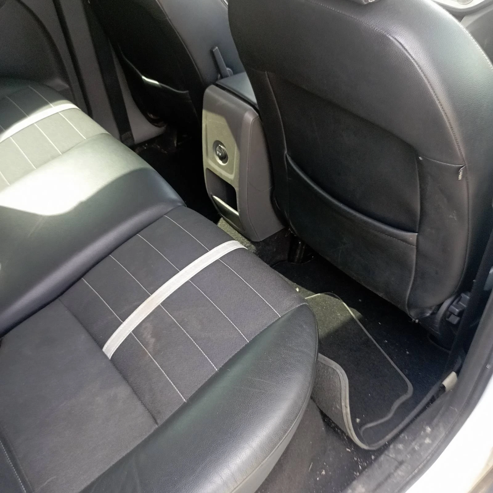 Ford Kuga  - изображение 8