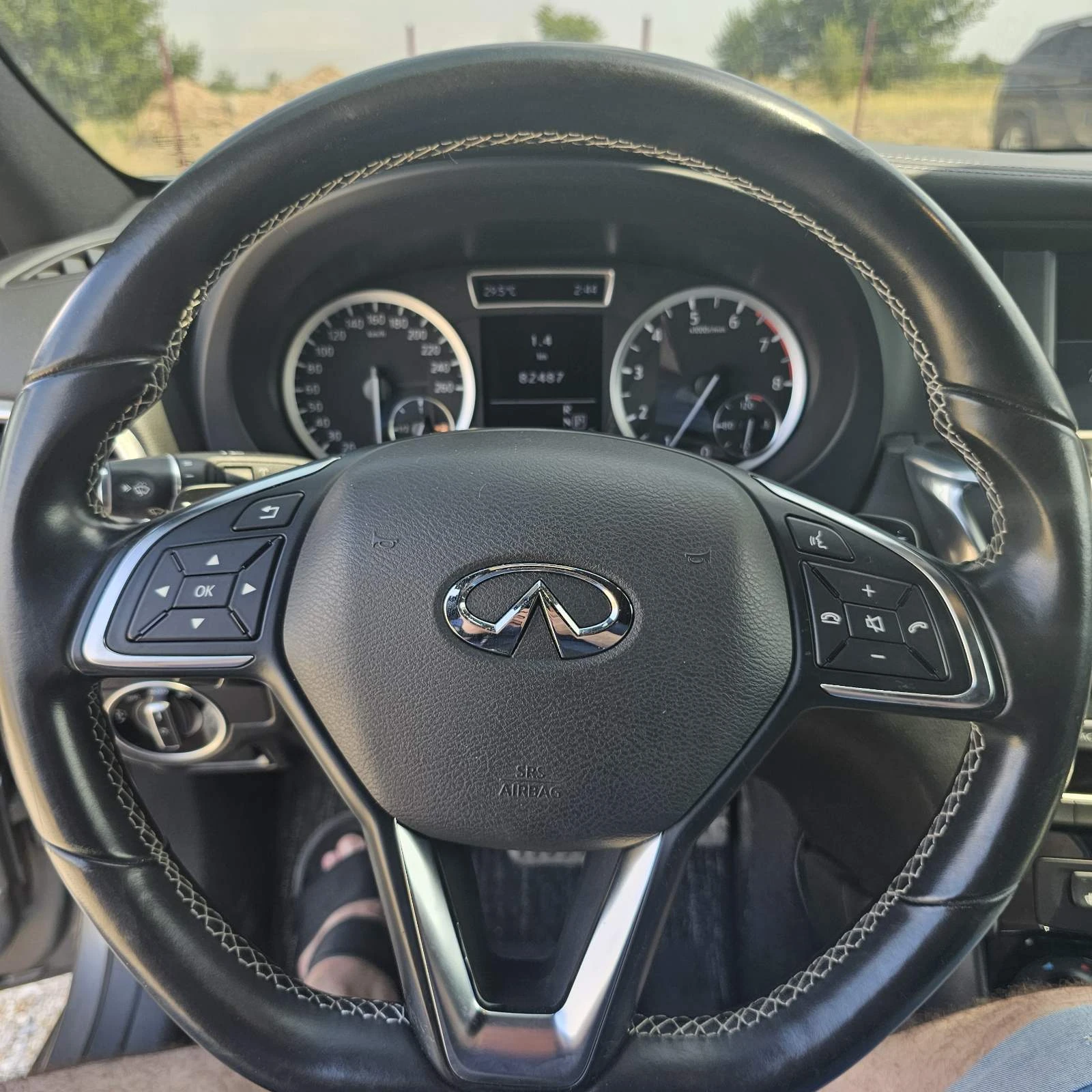 Infiniti Q30 2.0 Turbo - изображение 7