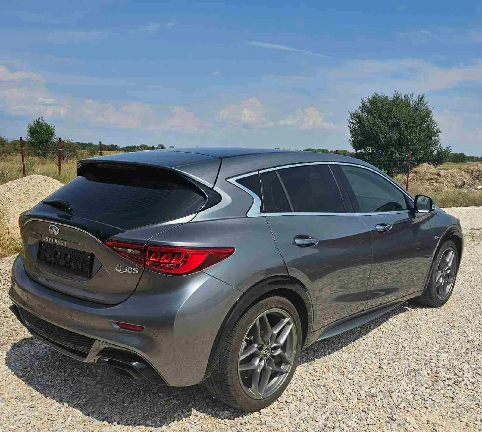 Infiniti Q30 2.0 Turbo - изображение 3