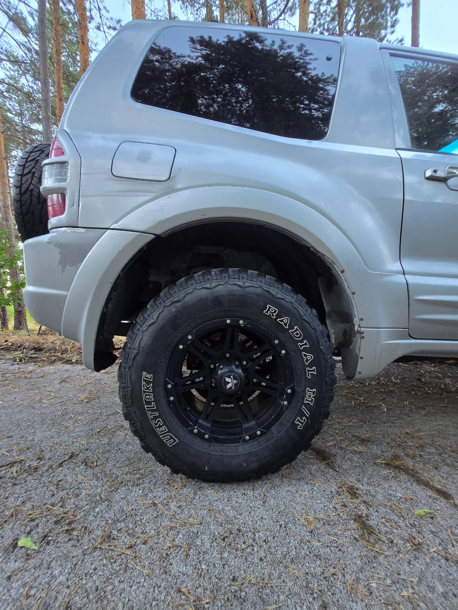 Mitsubishi Pajero Окачване, брони, лед барове, и други  - изображение 8