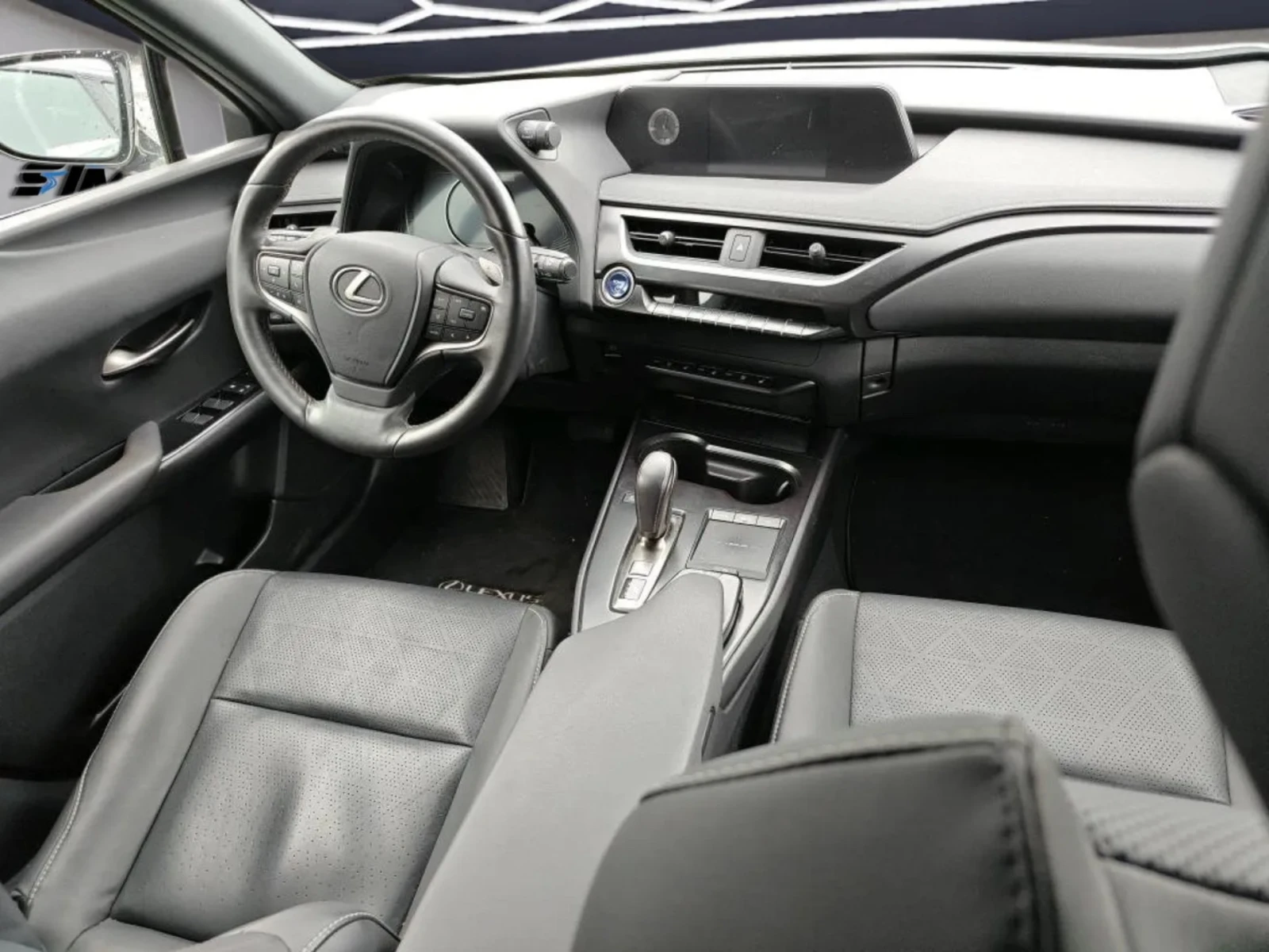 Lexus UX 300e 54.3KWH 204КС. ПОДГРЯВАНЕ ОБДУХВАНЕ ДИСТРОНИК, снимка 8 - Автомобили и джипове - 53977292