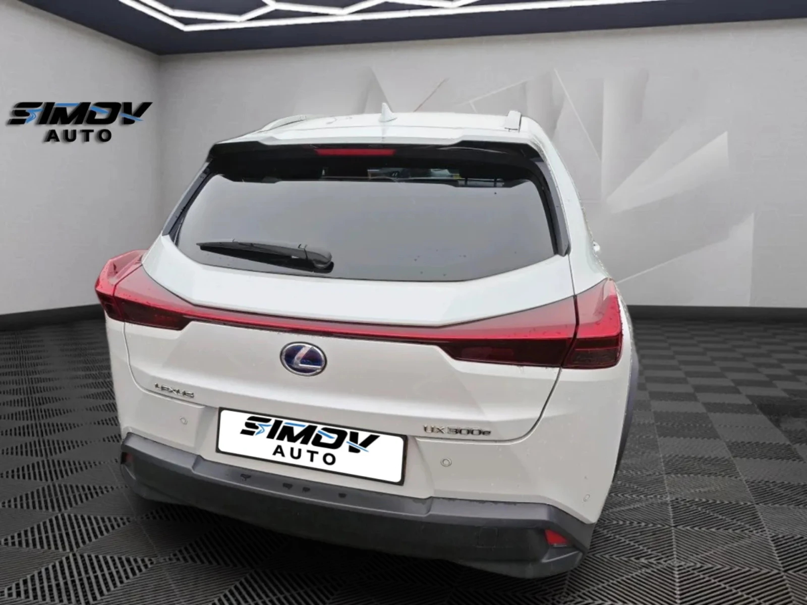 Lexus UX 300e 54.3KWH 204КС. ПОДГРЯВАНЕ ОБДУХВАНЕ ДИСТРОНИК, снимка 6 - Автомобили и джипове - 53977292