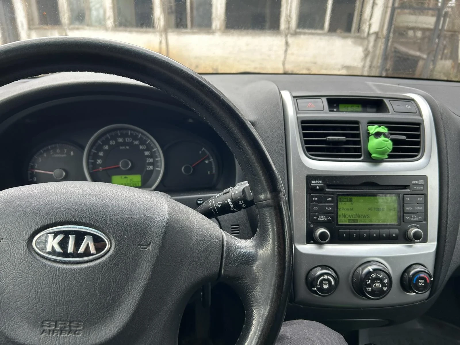 Kia Sportage 2.0 AWD, снимка 6 - Автомобили и джипове - 54094896