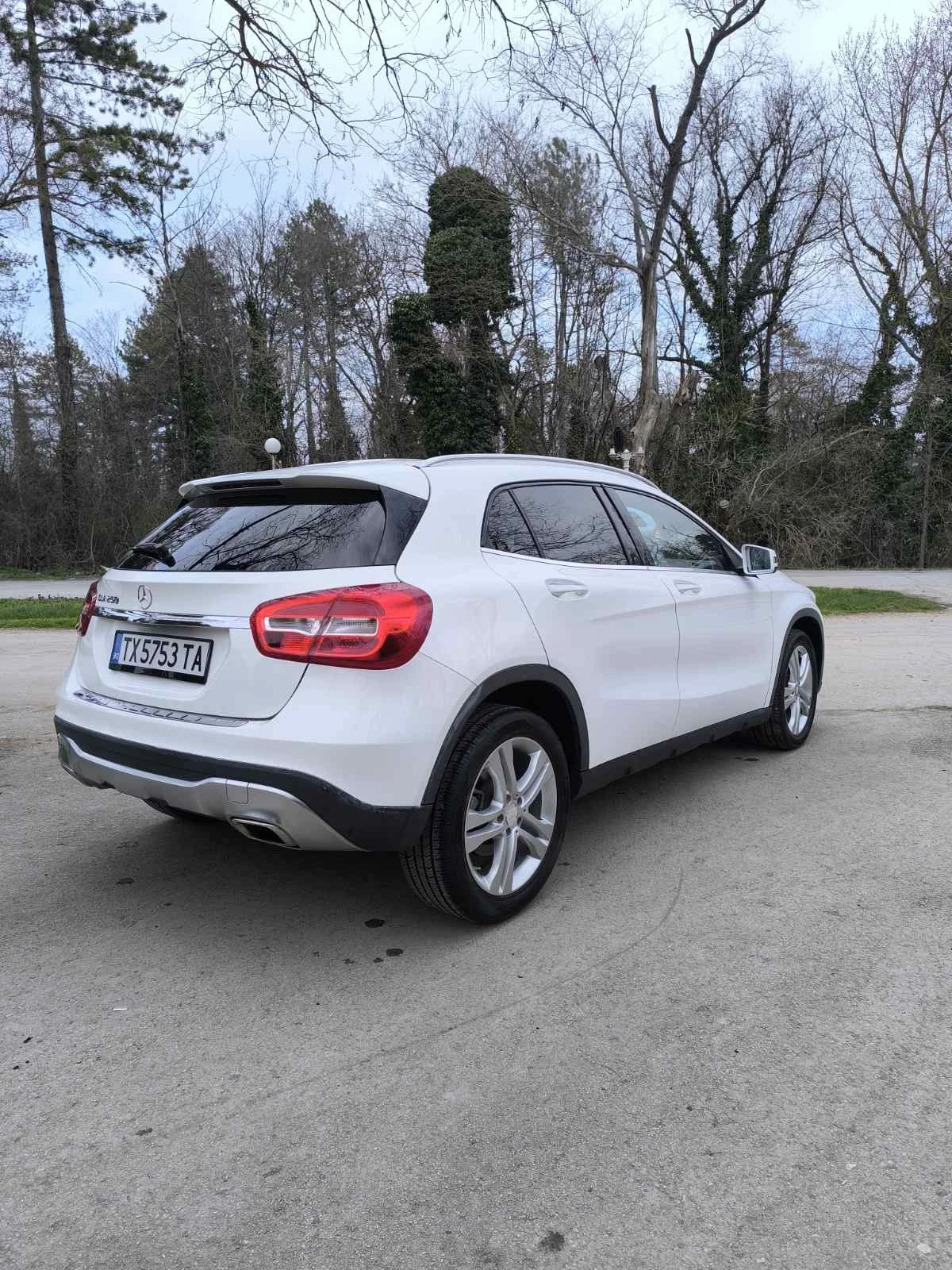 Mercedes-Benz GLA 250, снимка 5 - Автомобили и джипове - 54138264