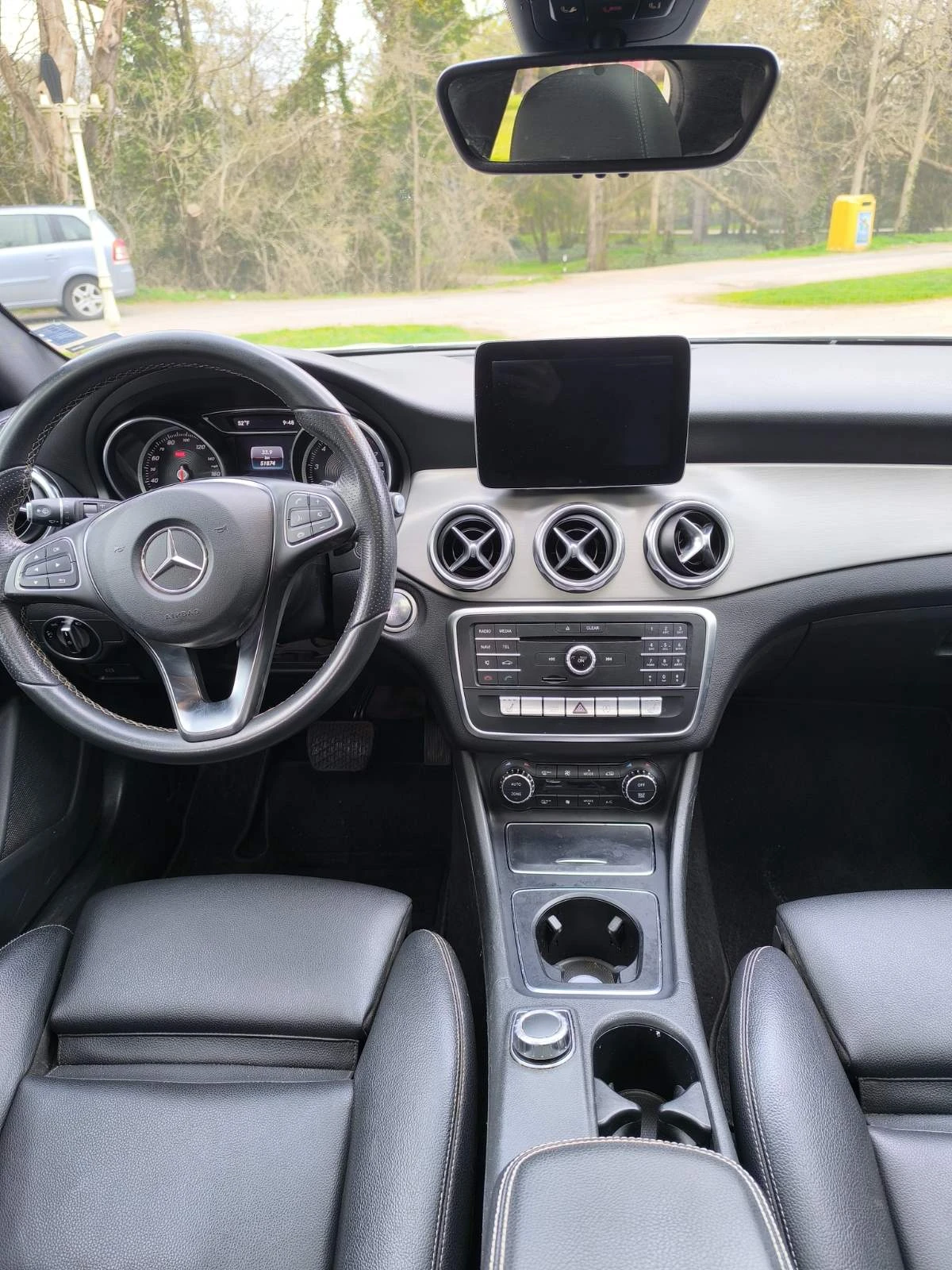 Mercedes-Benz GLA 250, снимка 9 - Автомобили и джипове - 54138264