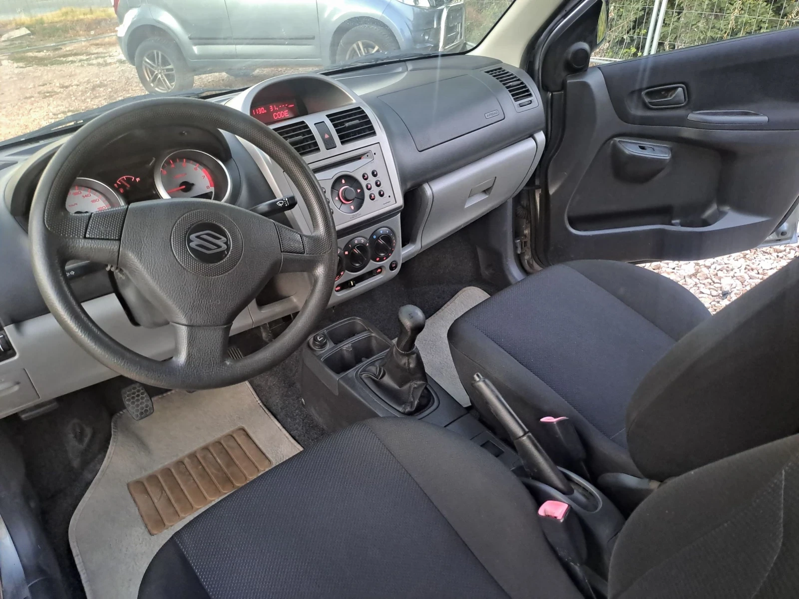 Suzuki Ignis, снимка 9 - Автомобили и джипове - 54151886