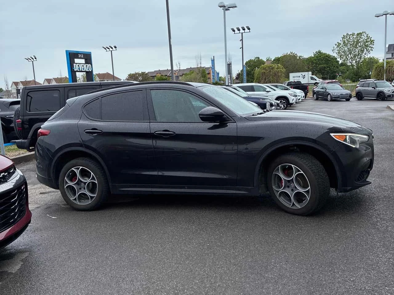 Alfa Romeo Stelvio * Sport * АВТОКРЕДИТ БЕЗ ПЪРВОНАЧАЛНА ВНОСКА* , снимка 3 - Автомобили и джипове - 54720198