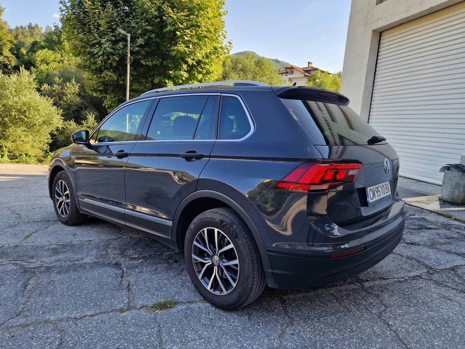 VW Tiguan 2.0TDi 4Motion, снимка 6 - Автомобили и джипове - 55614675