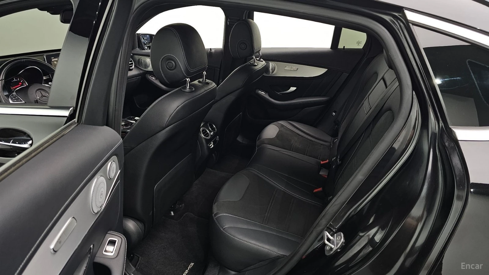 Mercedes-Benz GLC 63 AMG S* 4MATIC* DISTRONIC* ПОДГРЕВ* 360* КАМЕРА* , снимка 10 - Автомобили и джипове - 55464513