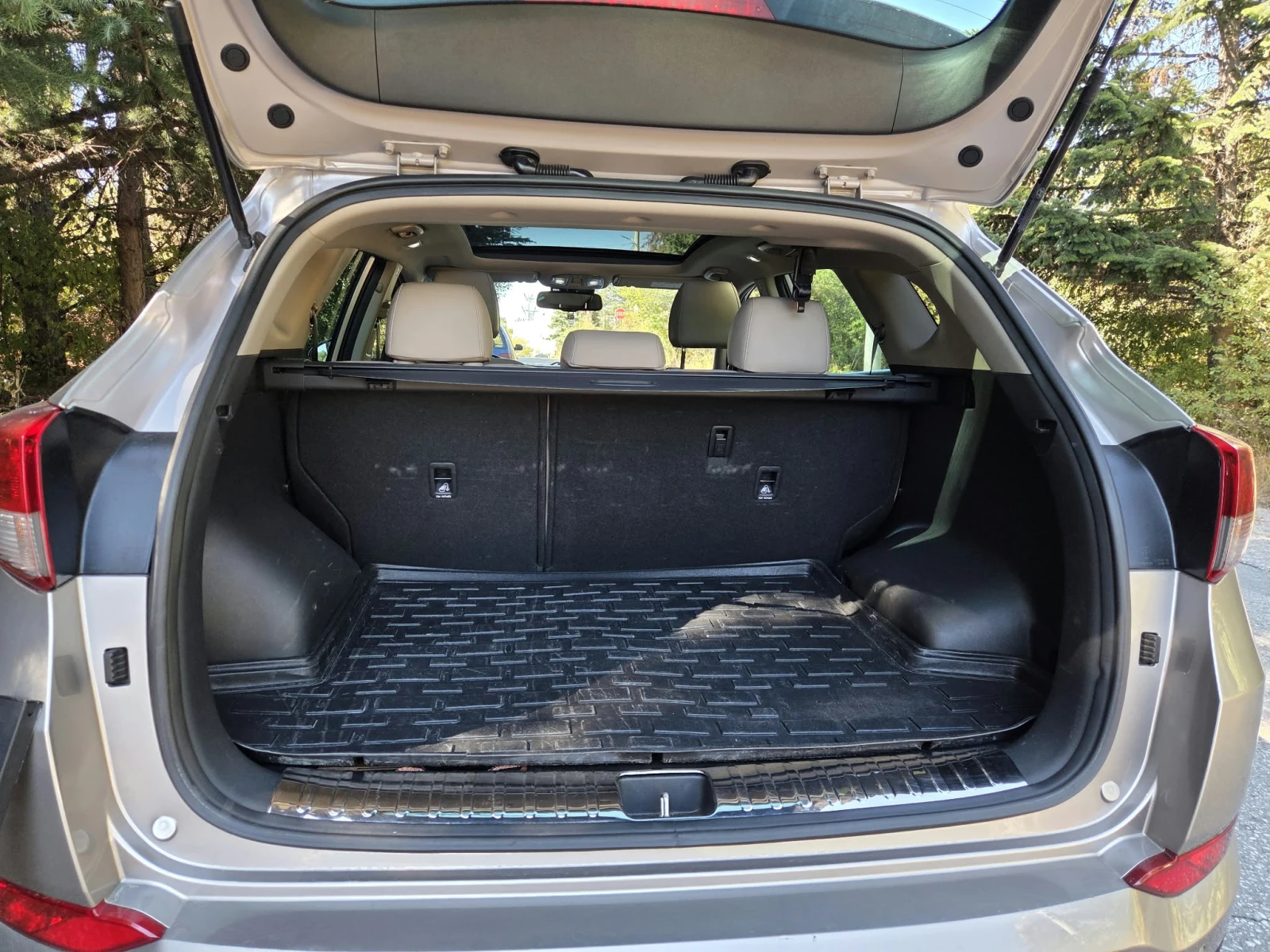 Hyundai Tucson 1.6 T-GDI, снимка 15 - Автомобили и джипове - 56360763