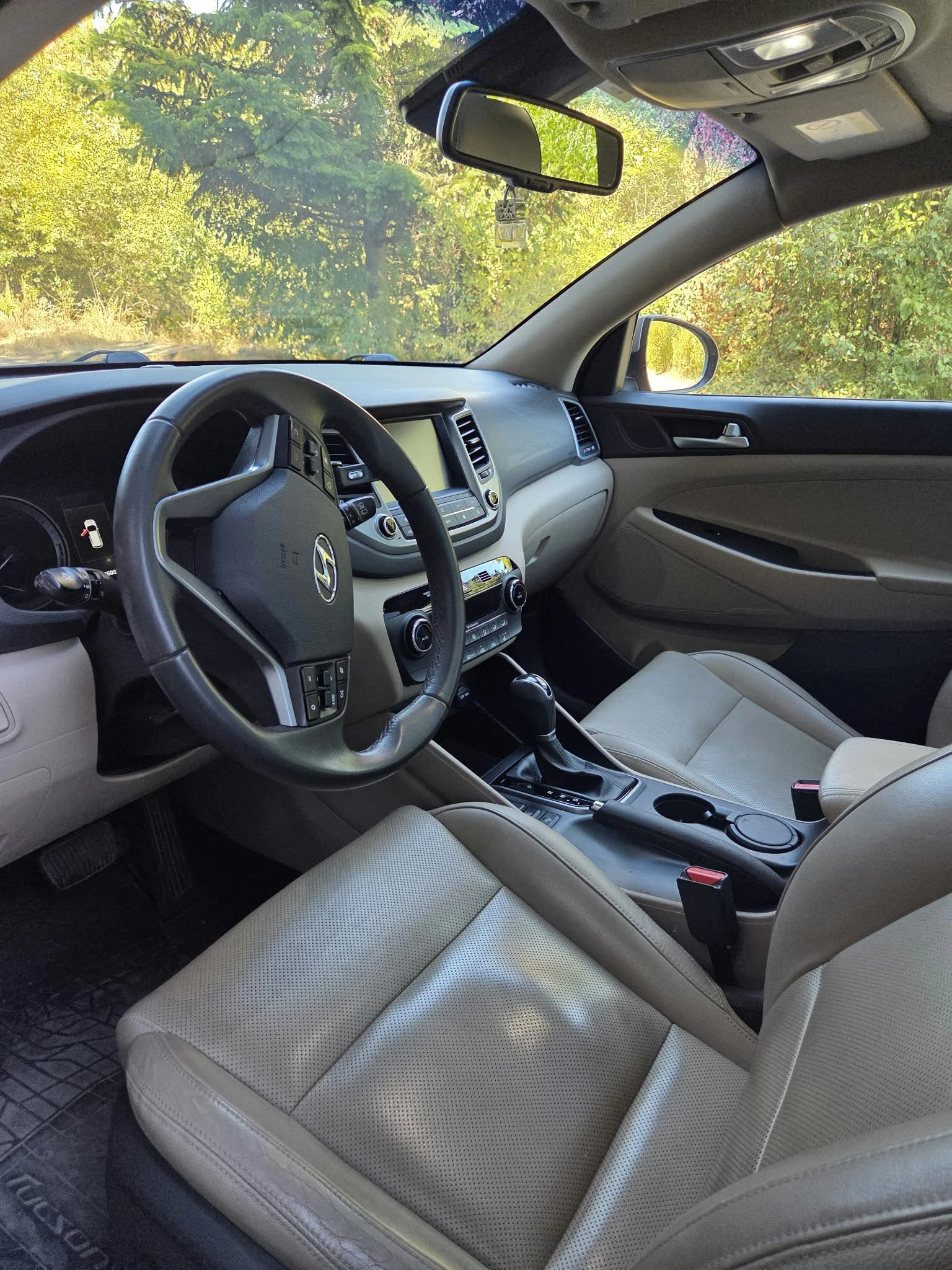 Hyundai Tucson 1.6 T-GDI, снимка 6 - Автомобили и джипове - 56360763