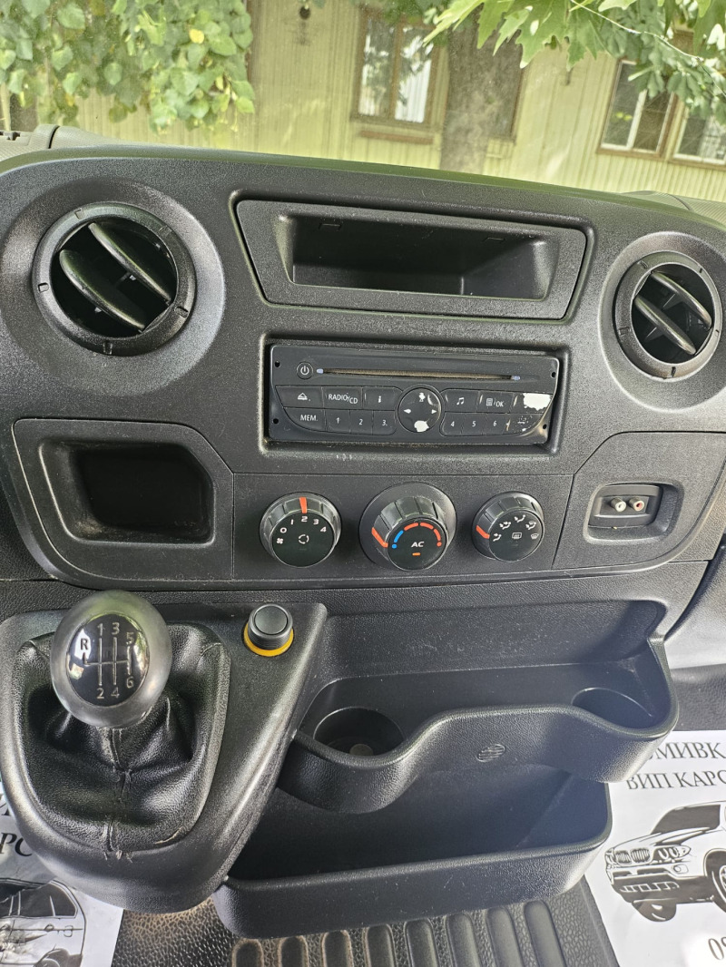 Renault Master, снимка 10 - Бусове и автобуси - 46346622