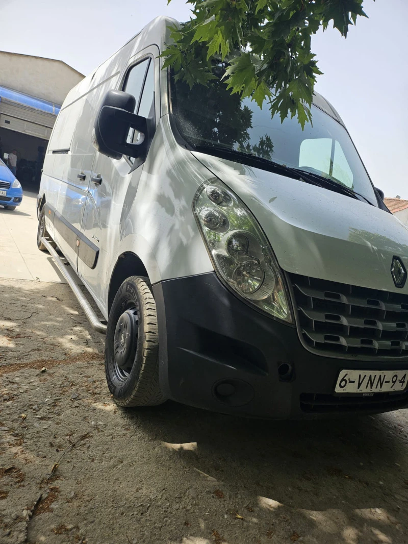 Renault Master, снимка 2 - Бусове и автобуси - 47528135