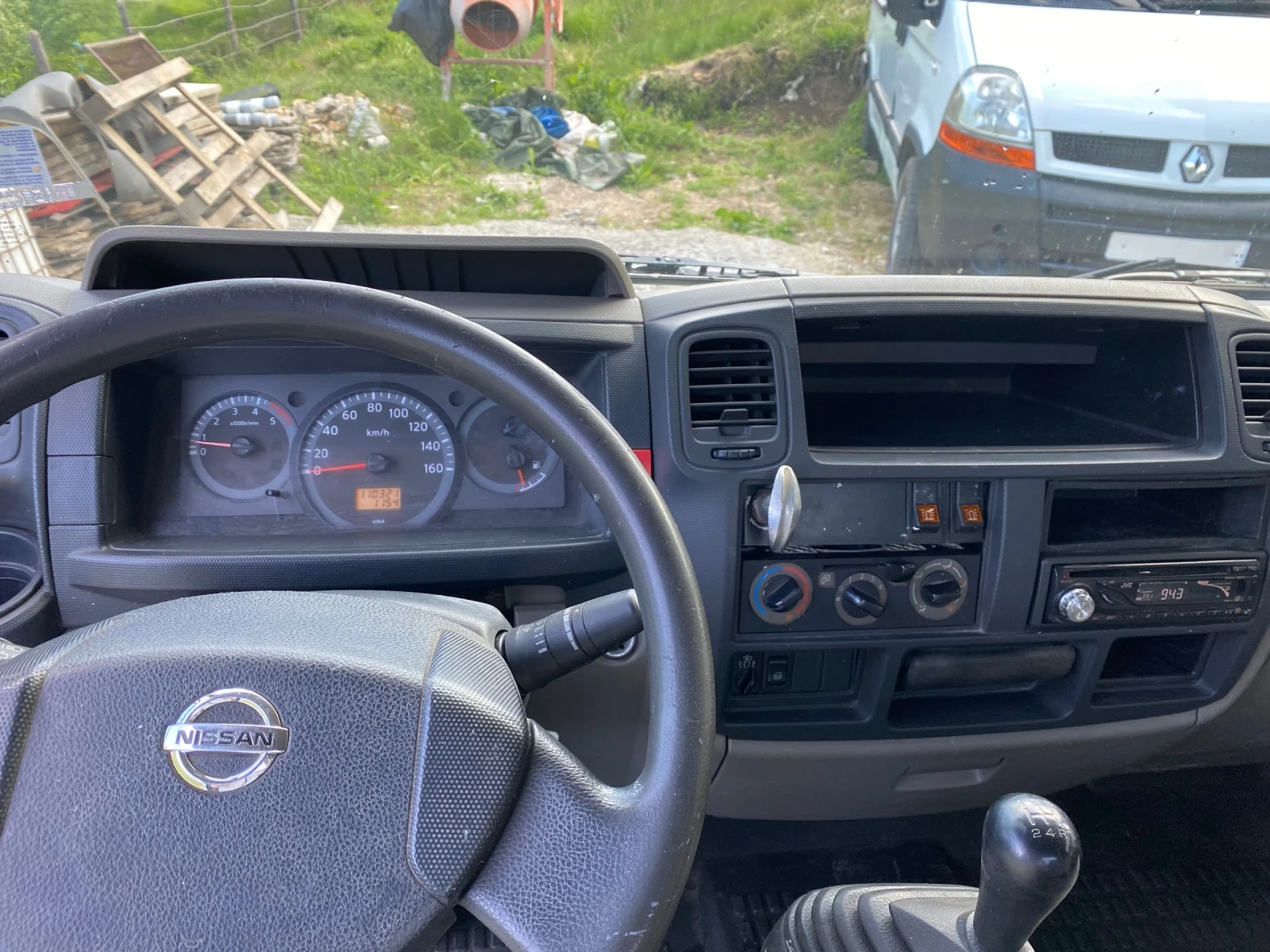 Nissan Capstar Тристранен самосвал. Помпа на скоростите - изображение 9