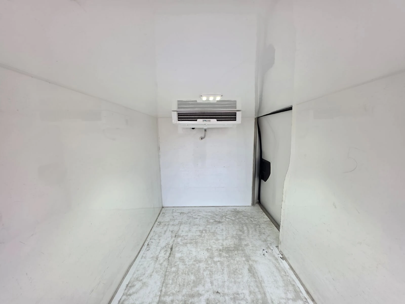 Toyota Proace 2024 / Хладилен, снимка 8 - Бусове и автобуси - 54930083