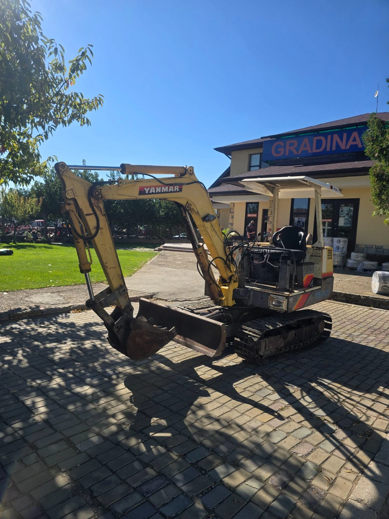 Багер Yanmar YB 301