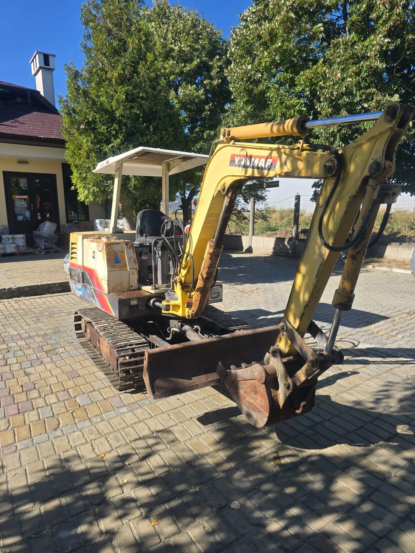 Багер Yanmar YB 301, снимка 2 - Индустриална техника - 56067104