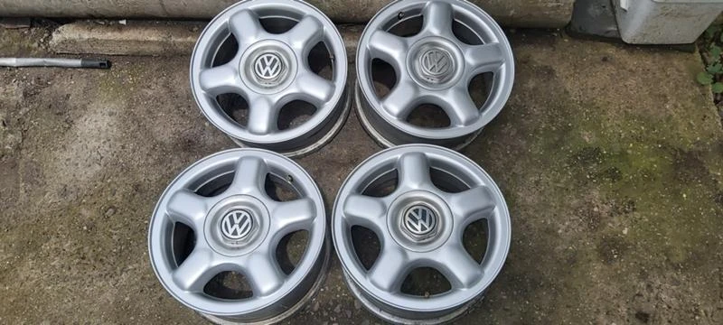 Джанти за VW Golf, снимка 1 - Гуми и джанти - 33436398