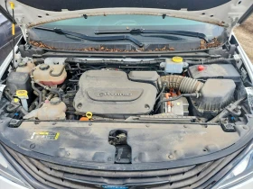 Chrysler Pacifica 3.6l Hybrid Touring Plus, снимка 12