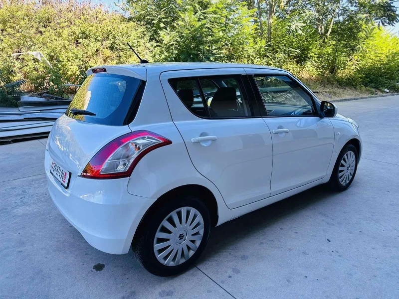 Suzuki Swift 1.2i Swiss, снимка 5 - Автомобили и джипове - 47433425