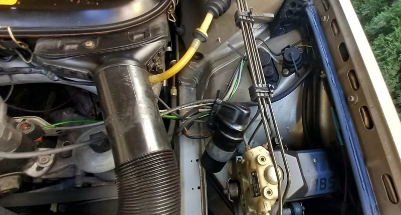 Mercedes-Benz 124 Капсула на времето! 100% обслужен! , снимка 15 - Автомобили и джипове - 52932401