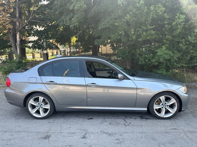 BMW 330 D Facelift, снимка 4 - Автомобили и джипове - 47704589