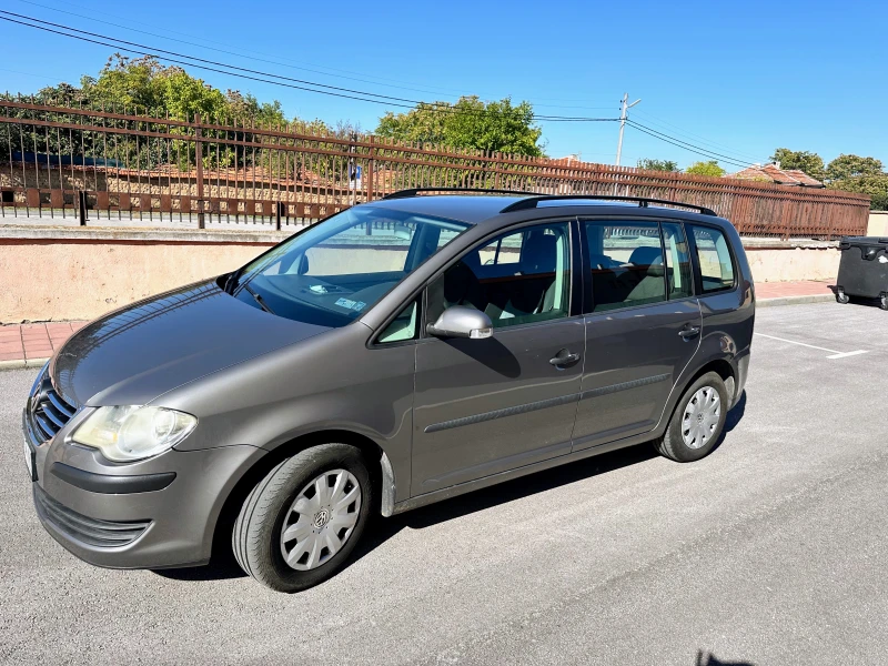 VW Touran, снимка 1 - Автомобили и джипове - 47450538