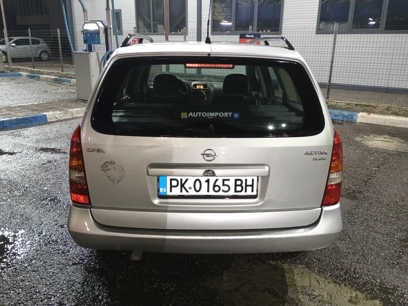 Opel Astra Комби, снимка 5 - Автомобили и джипове - 48196619